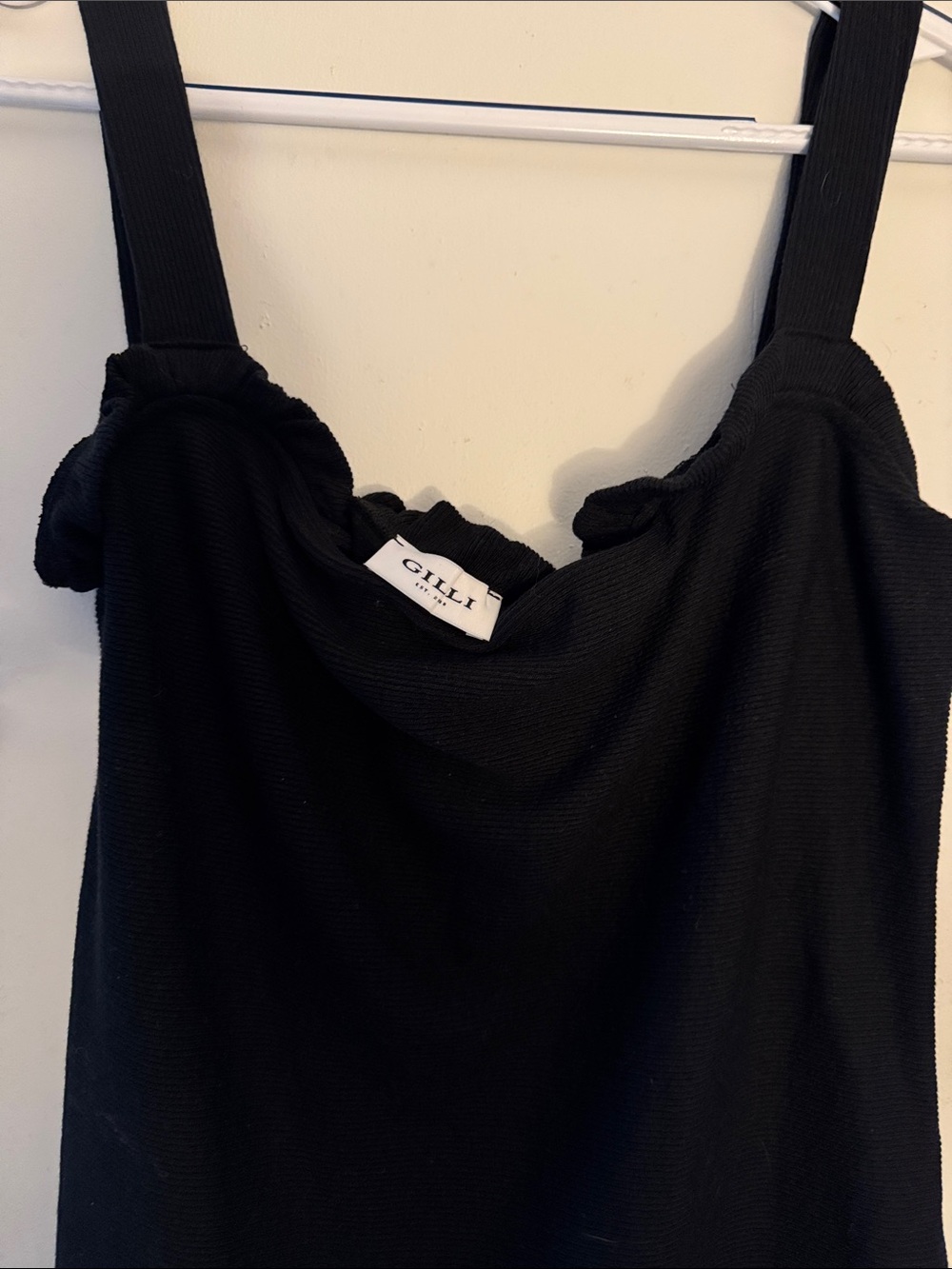 Gilli Black Ruffle-Detail Tank Top - Picture 4 of 4